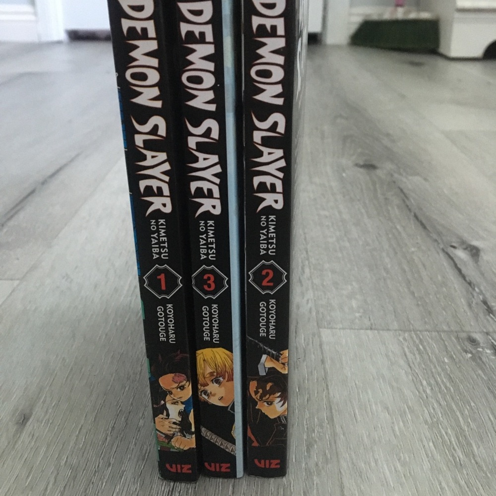 Demon slayer manga (SOLD‼️‼️)